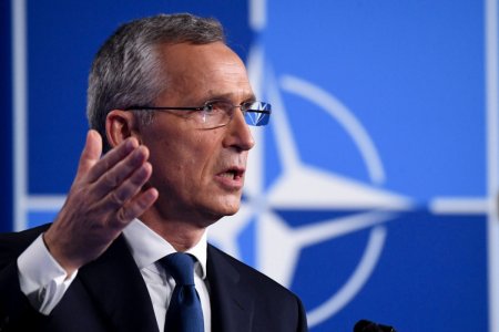 NATO Rusiyanı qoşunlarını Ukrayna sərhədlərindən çıxarmağa çağırıb